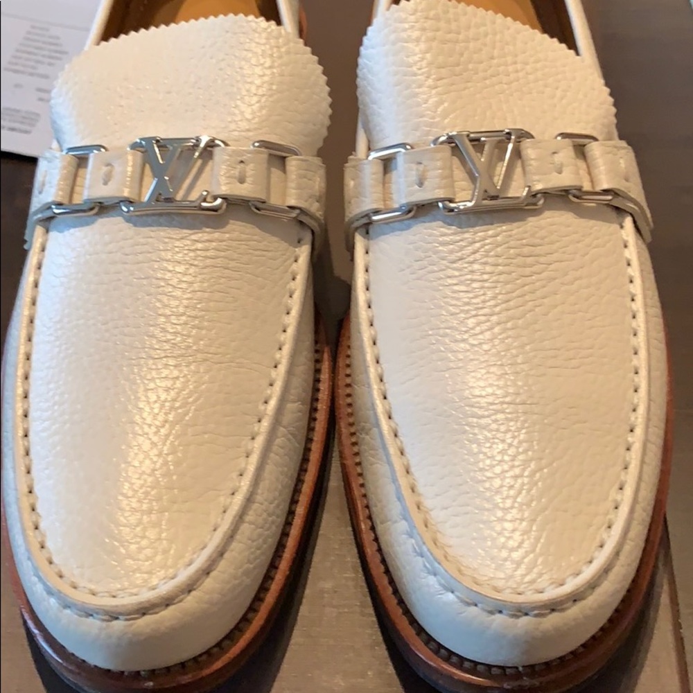 Louis Vuitton Loafers w/receipt and box